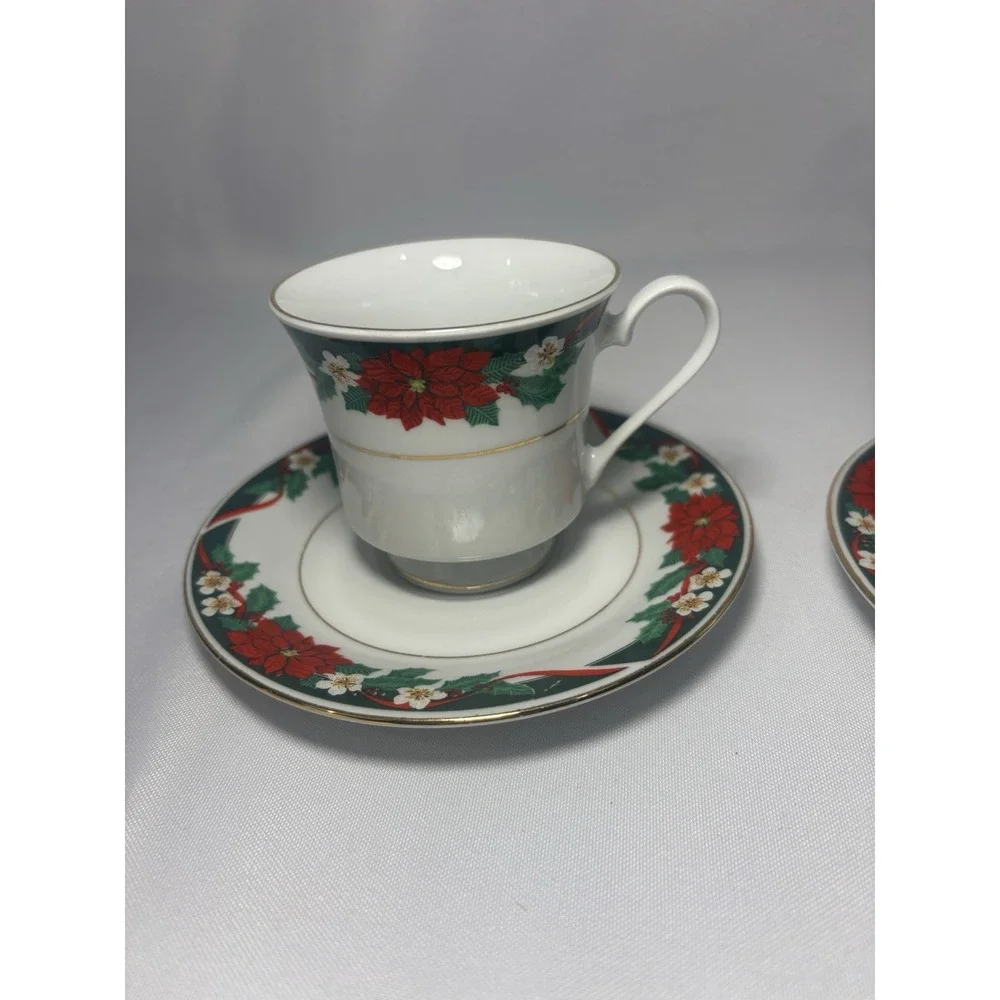 🎄Tienshan Fine China Deck the Halls Tea Cups and Saucers Set of‎ 3 Christmas